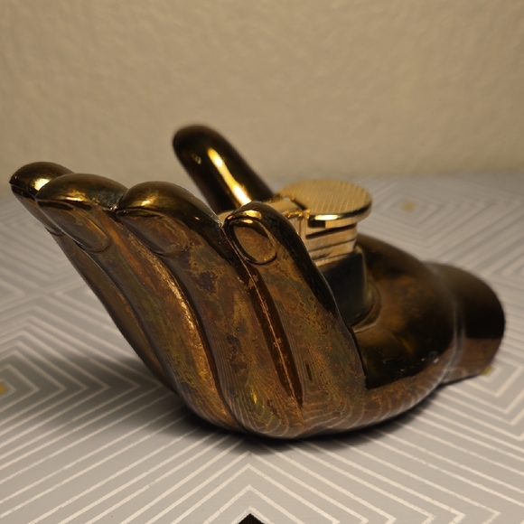 Luxurious Gold Hand Ligher Sculpture - Picture 6 of 7
